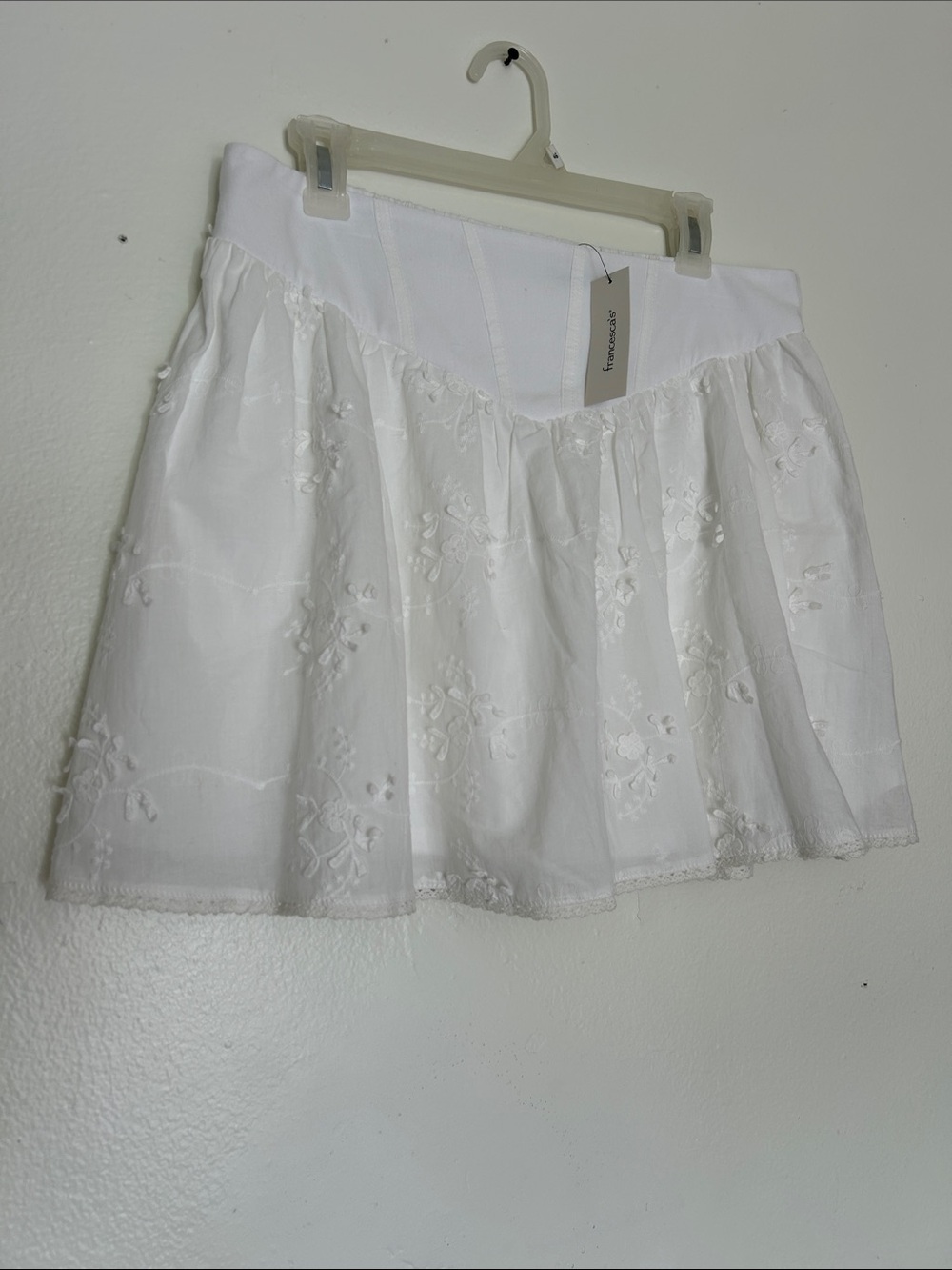 Francesca's Collections White Embroidered Mini Skirt NWT